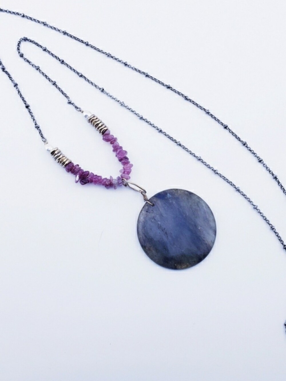 Two Tone Stone Gray & Purple Chip Real Stone Pendant Necklace
